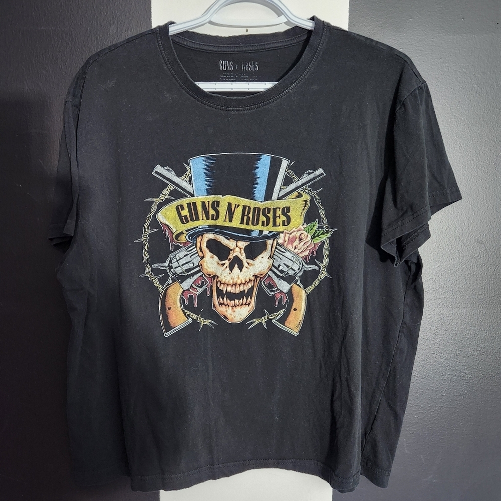 Guns And Roses Graphic Tee